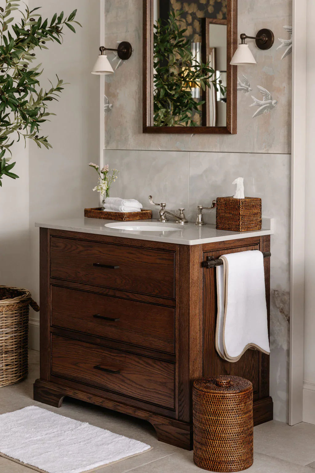 Rattan Laundry Basket with Lid Small for Bathroom - Quintess