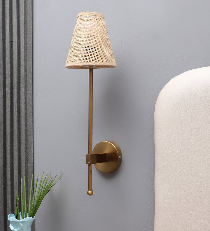 Rattan Wall Lamp - Cella