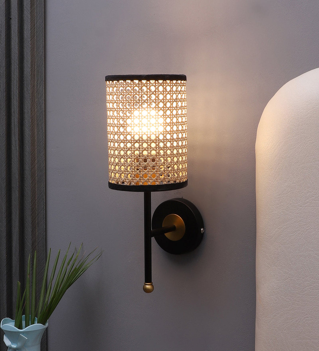 Rattan Wall Lamp - Sezal
